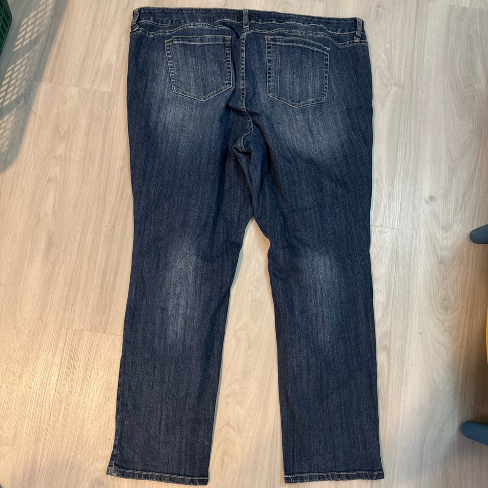 Torrid Boyfriend straight blue Jeans Distressed dark Wash plus size 24 NWOT - Picture 5 of 13